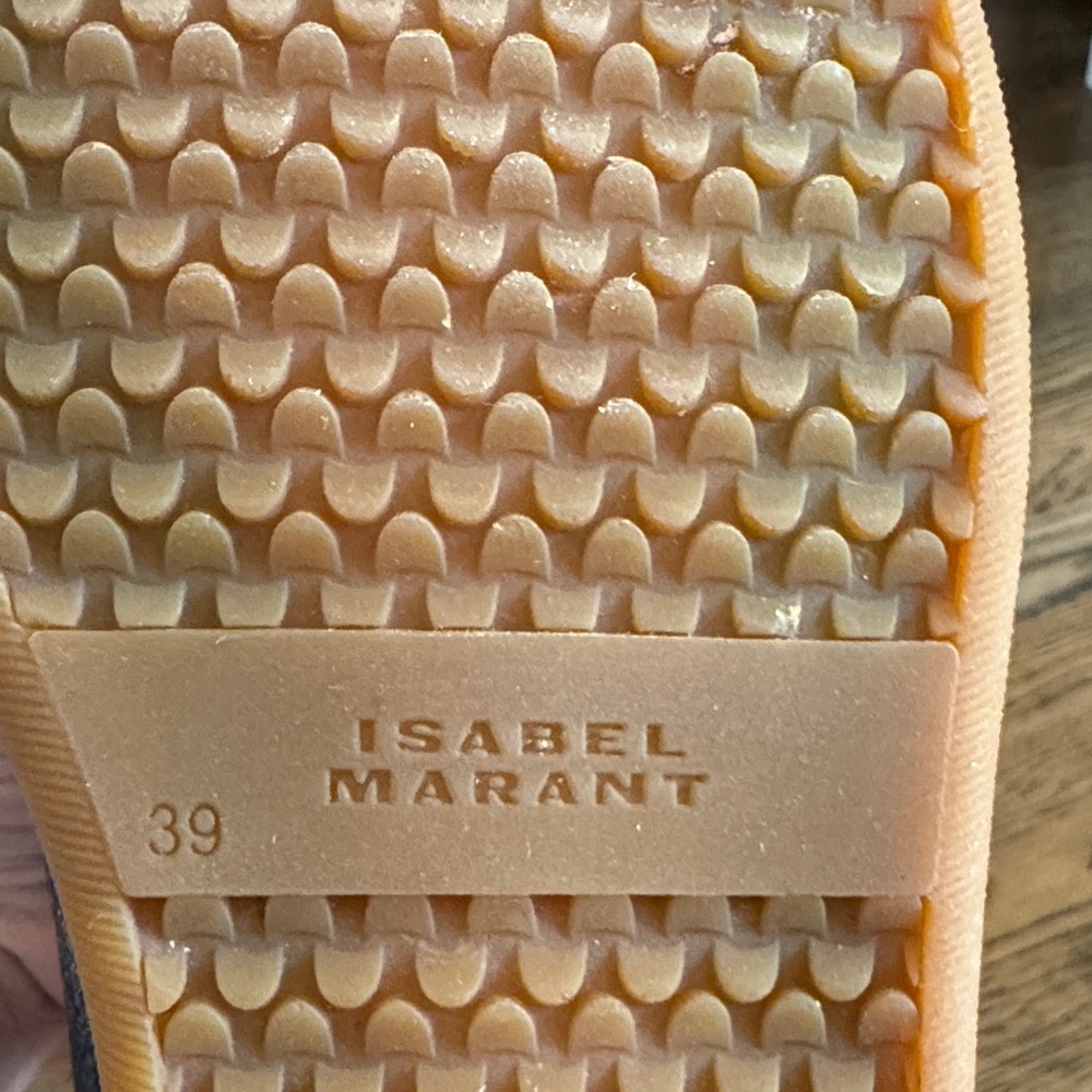 Isabel Marant Silver and Black Sneakers - Picture 7 of 7